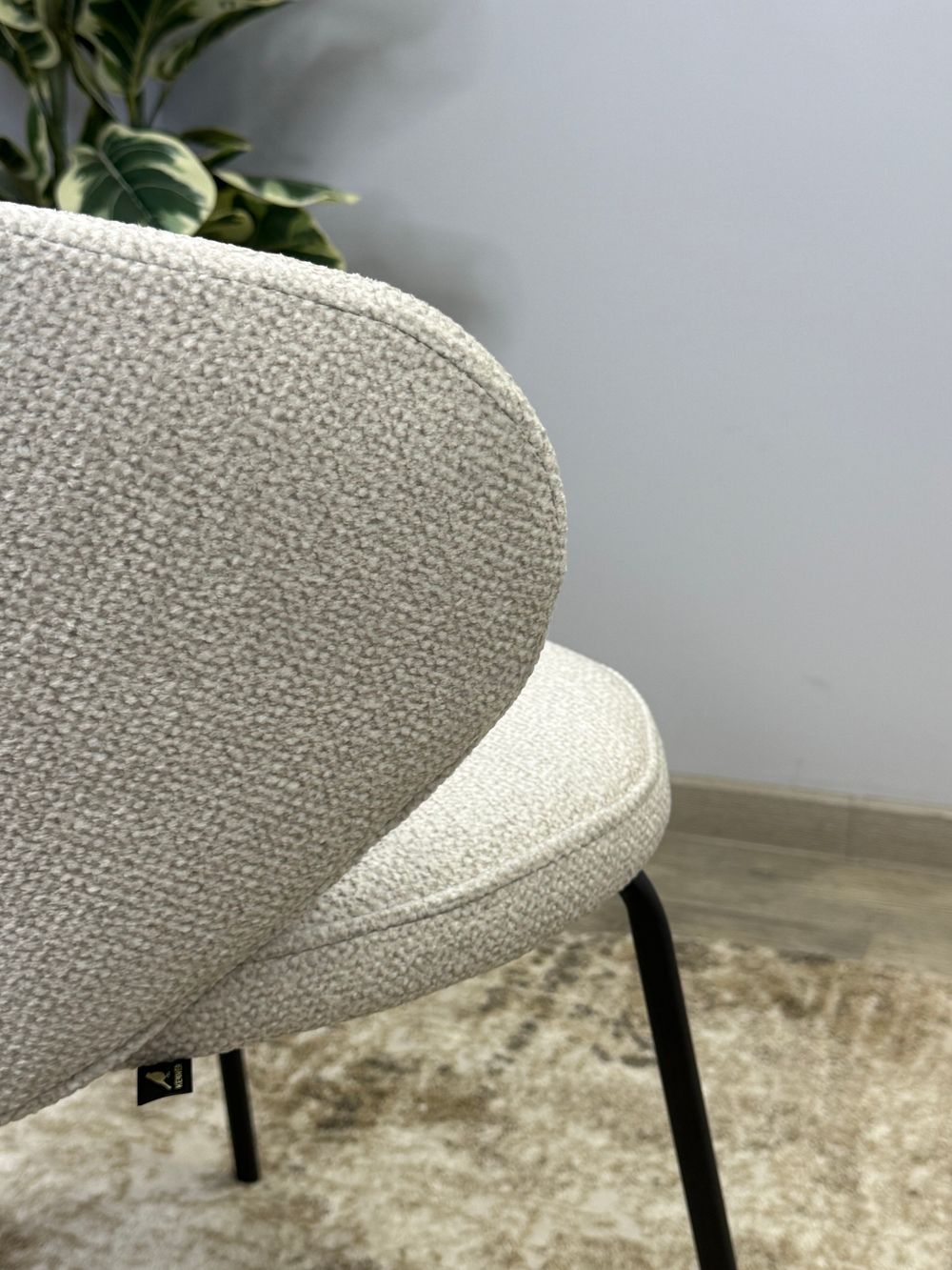 Стул KENNER 305SD черный/серебристый микробукле