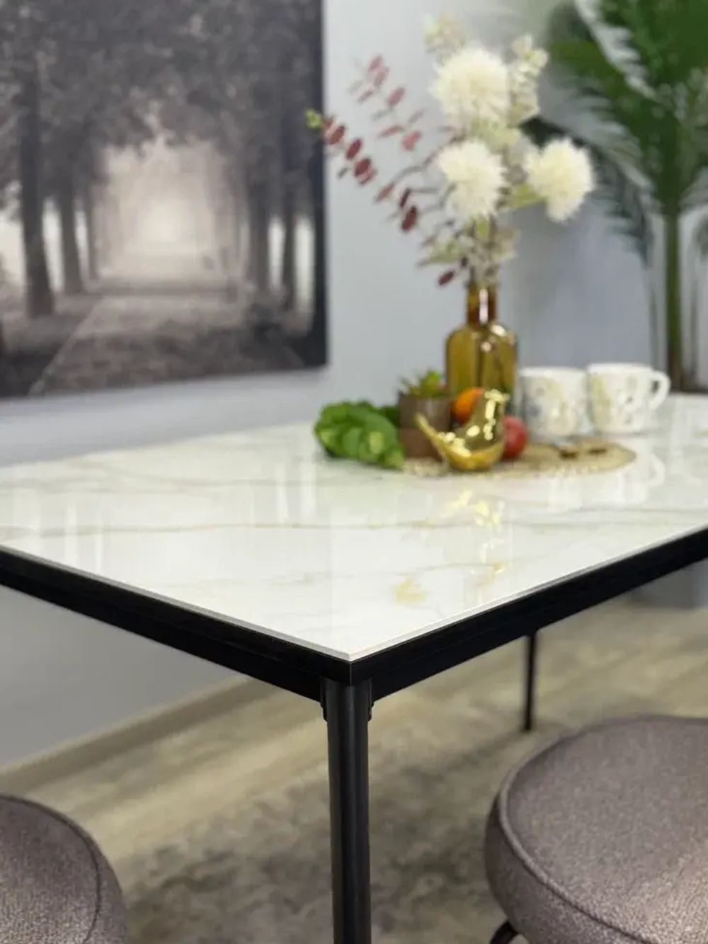 Стол KENNER KR1400 черный/керамика мрамор белый глянец