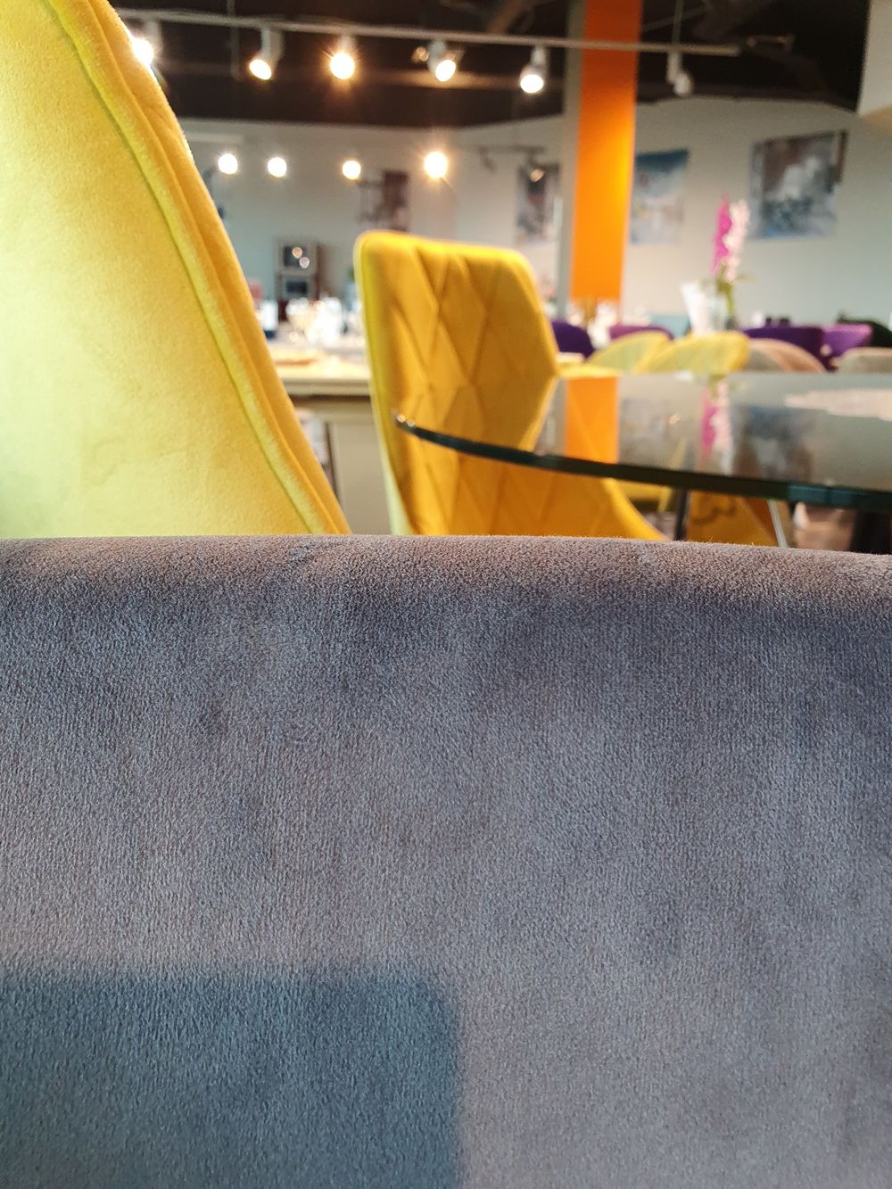 Стул Kenner 151KS БЕЛЫЙ/серый велюр