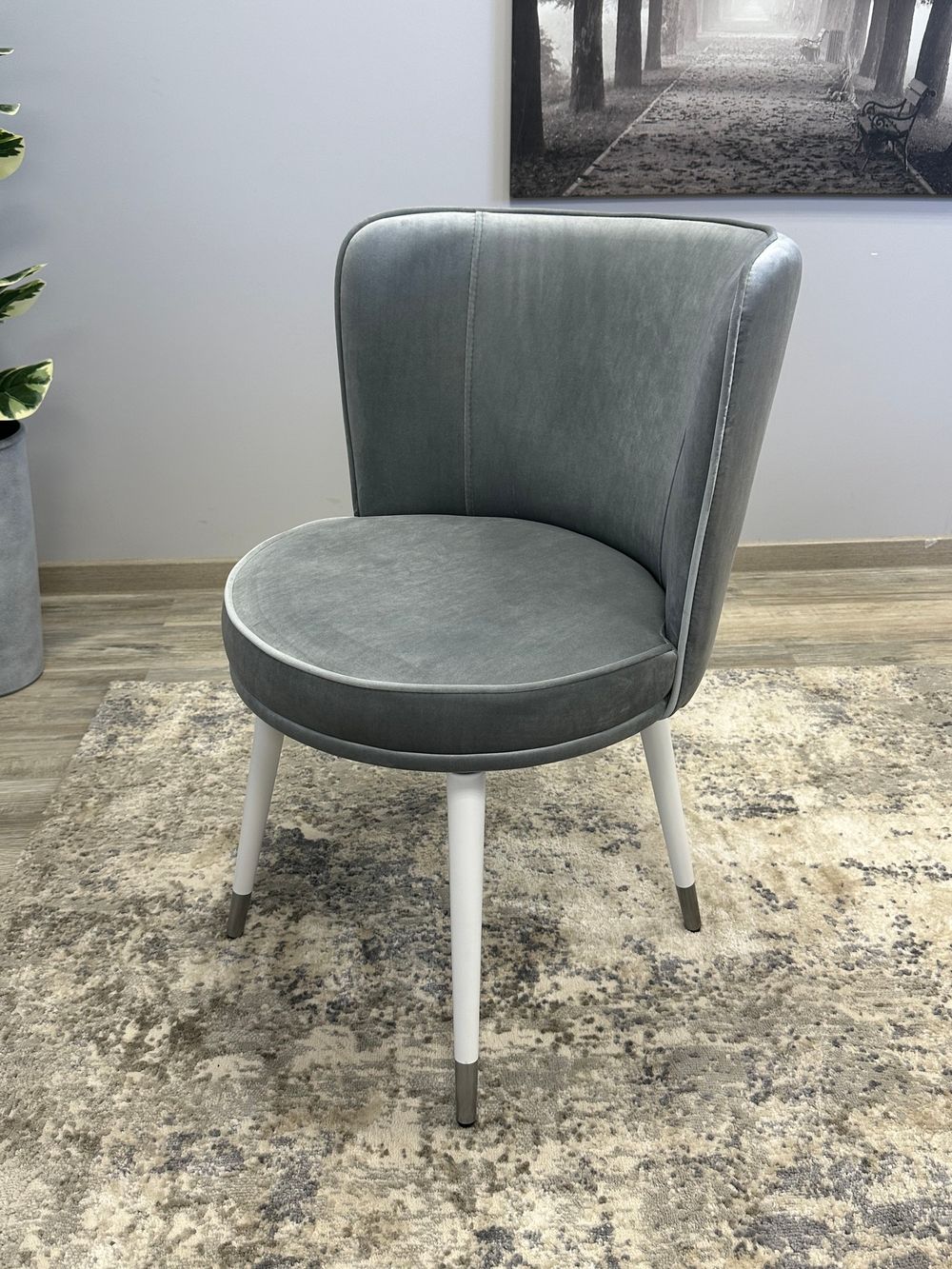 Стул Kenner 177KK белый/серый велюр