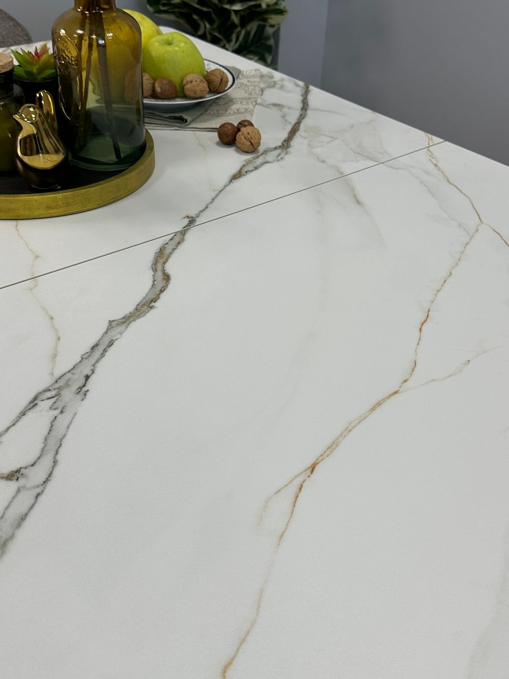 Стол KENNER DM1400 черный/керамика золотая