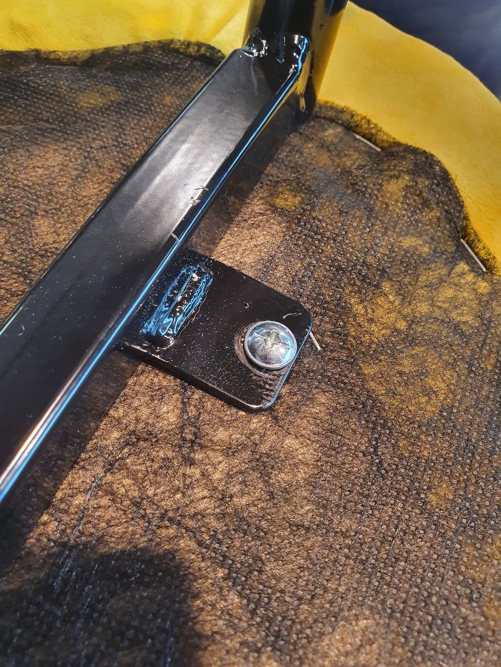 Стул Kenner 148KS черный/оливковый велюр