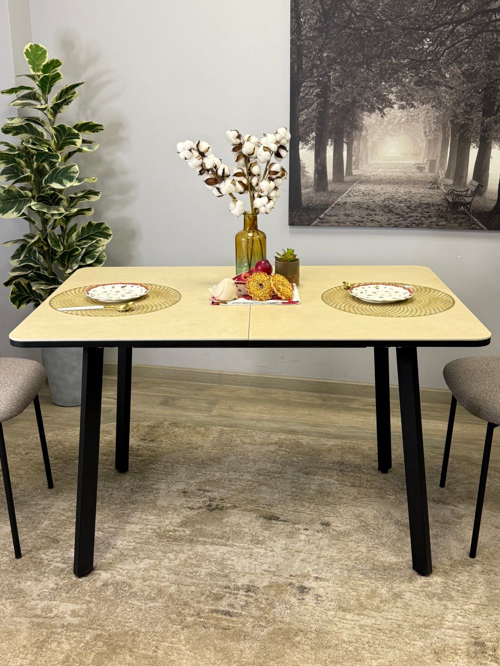 Стол KENNER AK900 черный/OKARA LIGHT YELLOW