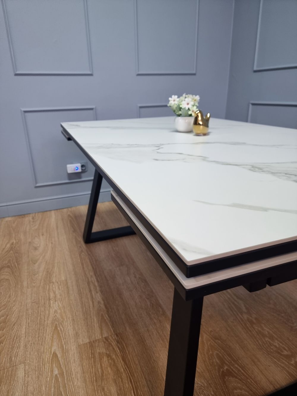 Стол KENNER ML1400 черный/керамика мрамор белый