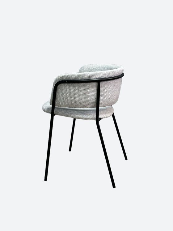 Стул KENNER 303SD черный/микробукле серебристый