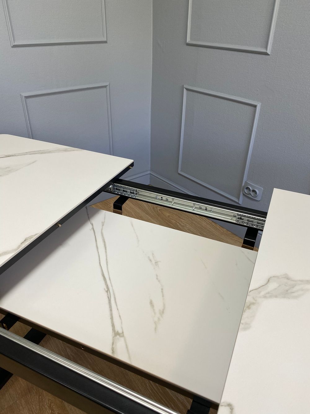 Стол KENNER AA1200 черный/керамика мрамор белый