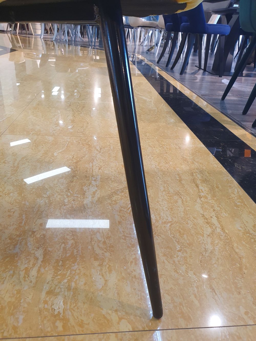 Стул Kenner 148KС черный/фиолетовый велюр