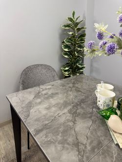 Стол KENNER KR1400 черный/керамика мрамор серый глянец