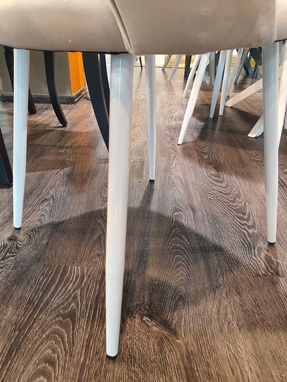 Стул Kenner 148KC белый/фиолетовый велюр