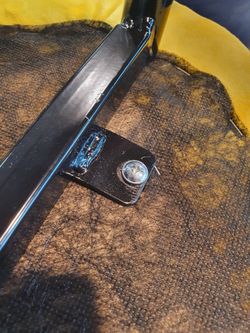 Стул Kenner 148KS черный/оливковый велюр