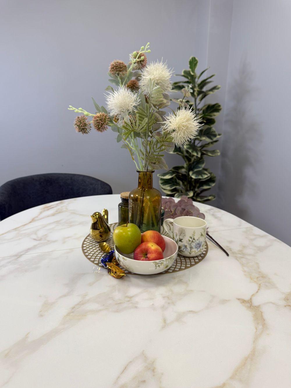 Стол Kenner R1100s, черный/керамика мрамор белый глянец