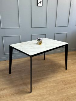 Стол KENNER KR1200 черный/керамика мрамор белый глянец