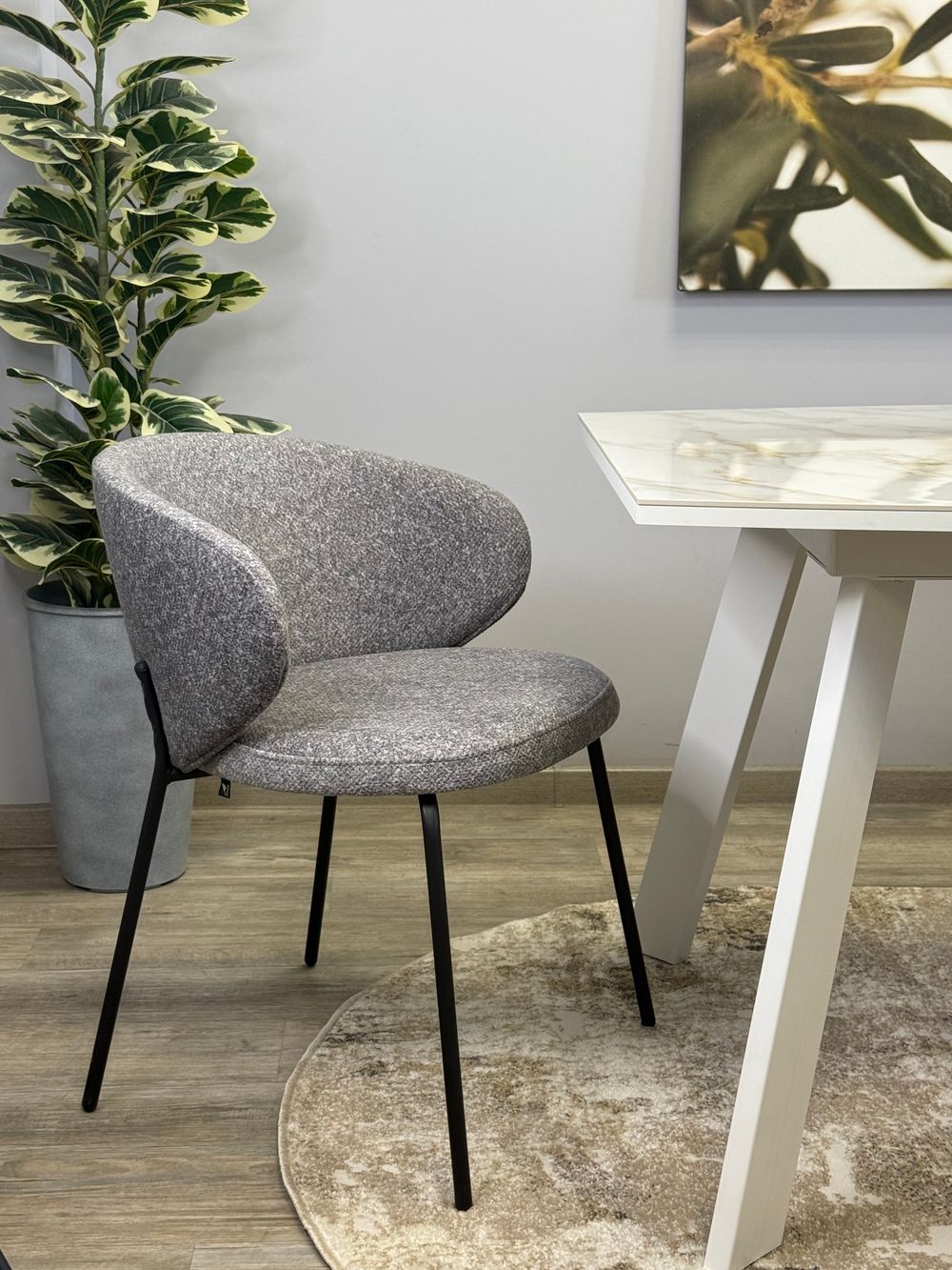 Стул KENNER 305SD черный/серый микробукле