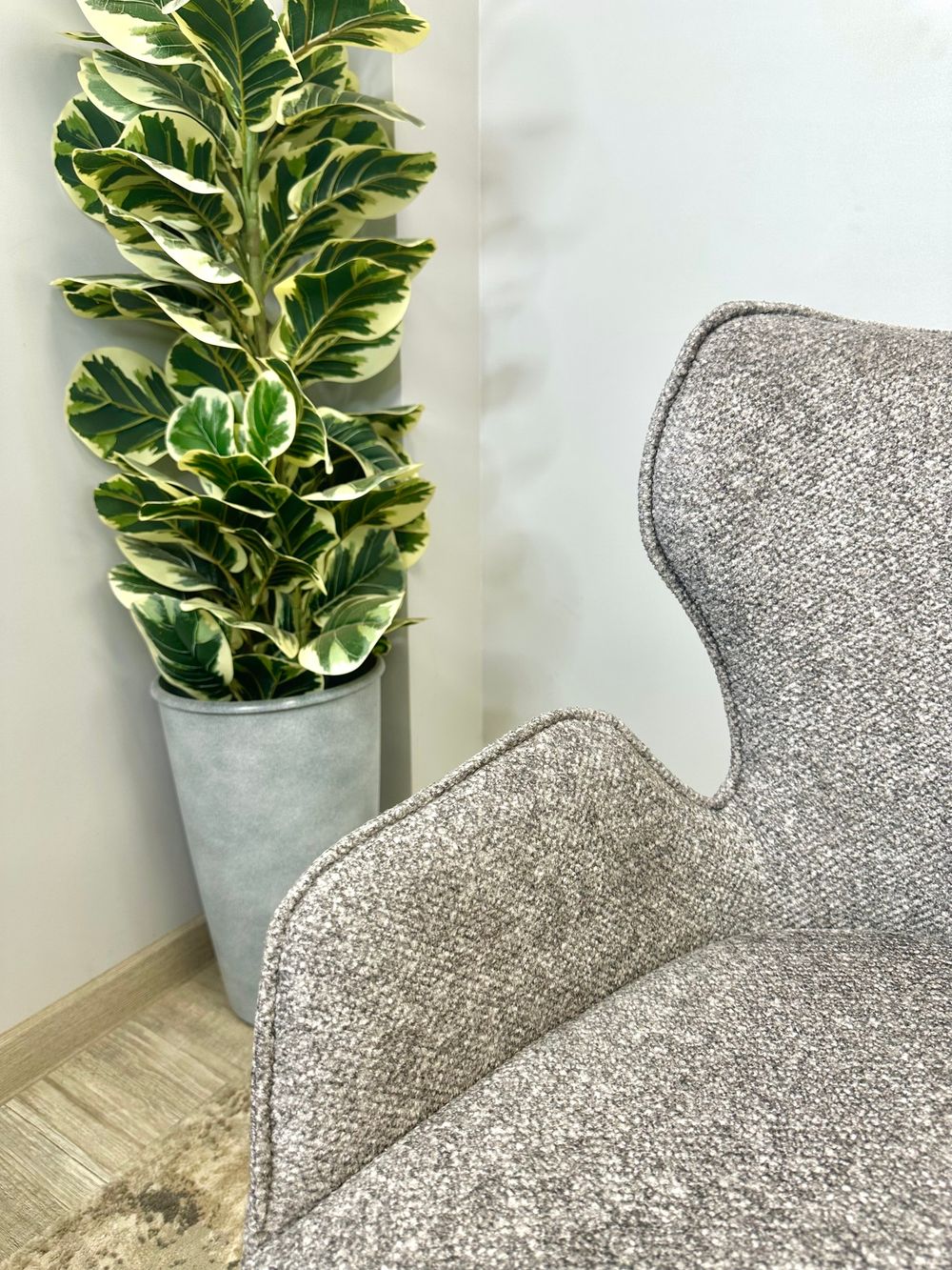 Стул KENNER 311SD черный/серый