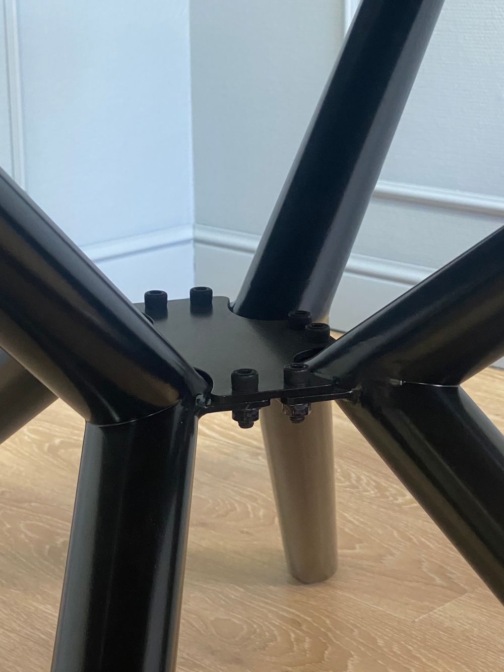 Стол KENNER DC1300 черный/керамика мрамор золотой