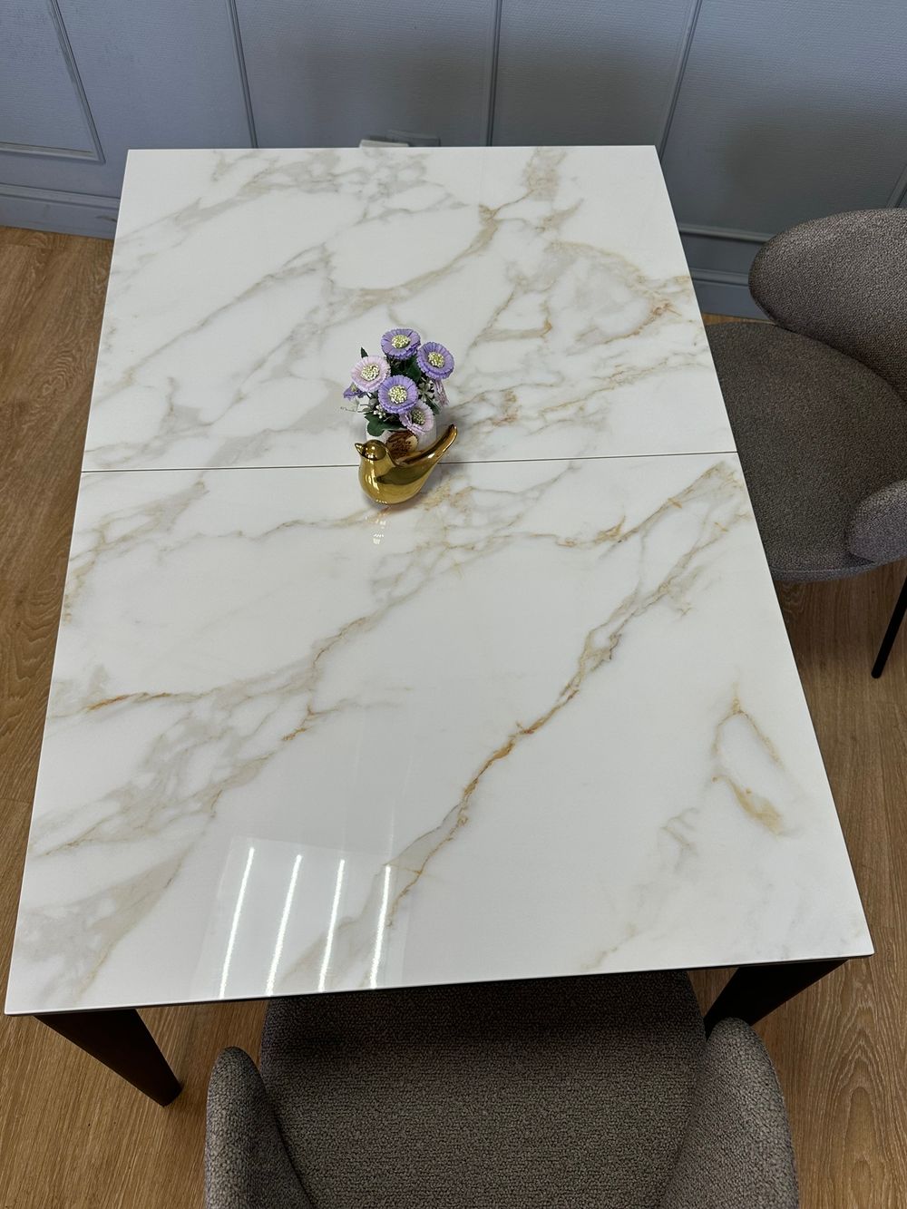 Стол KENNER KR1200 черный/керамика мрамор белый глянец