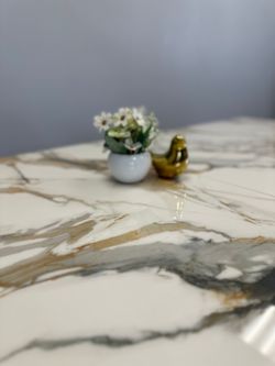 Стол KENNER KR1200 черный/керамика мрамор золотой глянец