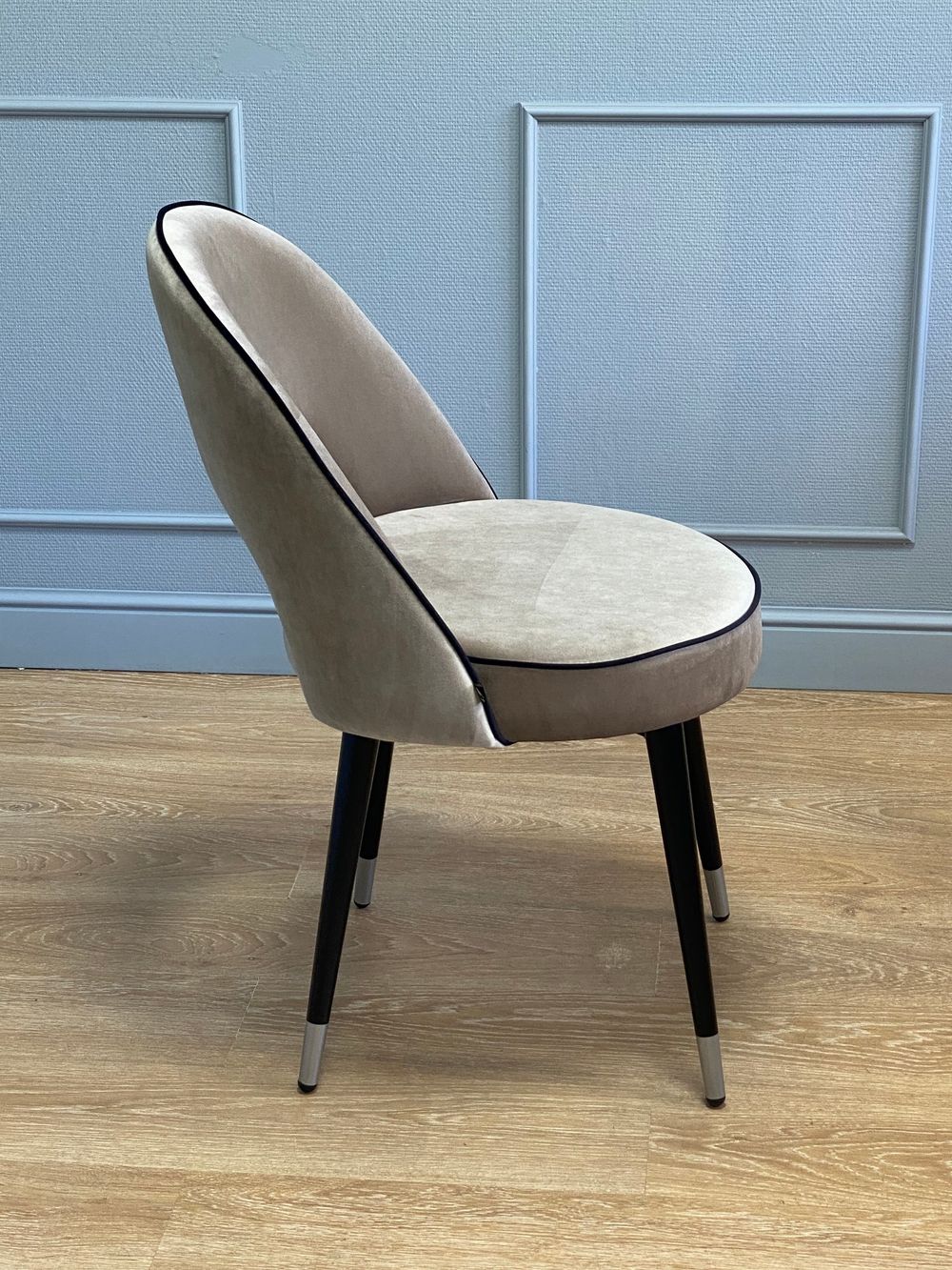 Стул Kenner 179KK черный/капучино велюр