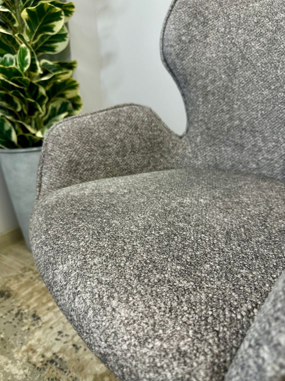 Стул KENNER 311SD черный/серый