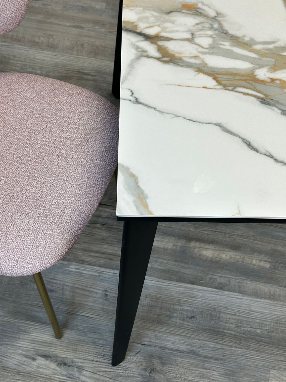 Стол KENNER KR1200 черный/керамика мрамор золотой глянец