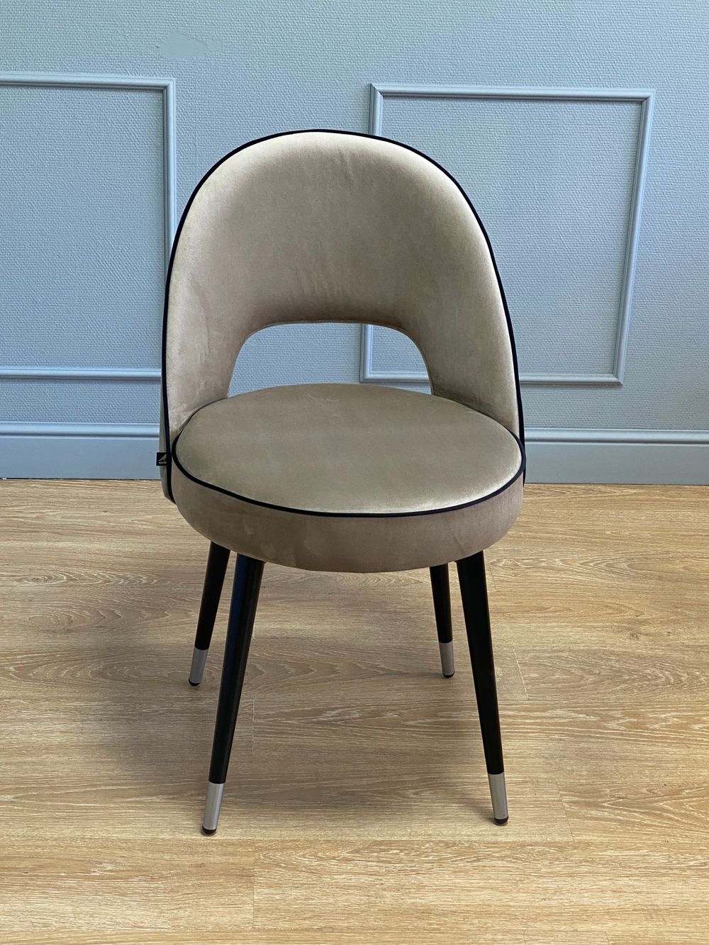 Стул Kenner 179KK черный/капучино велюр