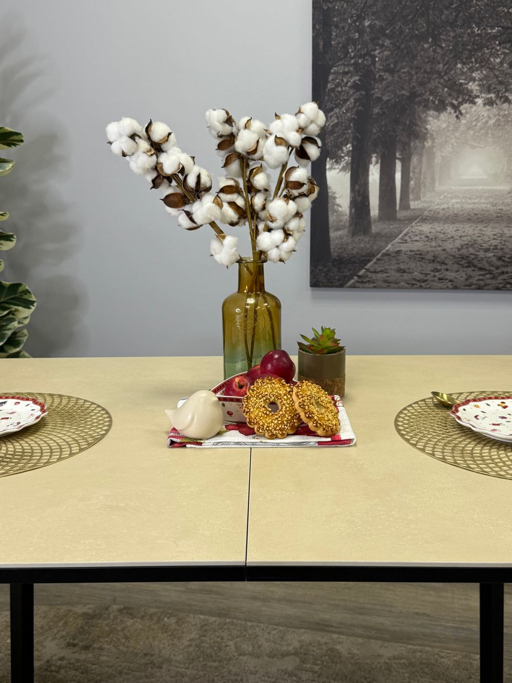 Стол KENNER AK900 черный/OKARA LIGHT YELLOW