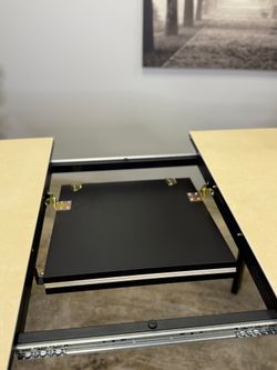 Стол KENNER AK900 черный/OKARA LIGHT YELLOW