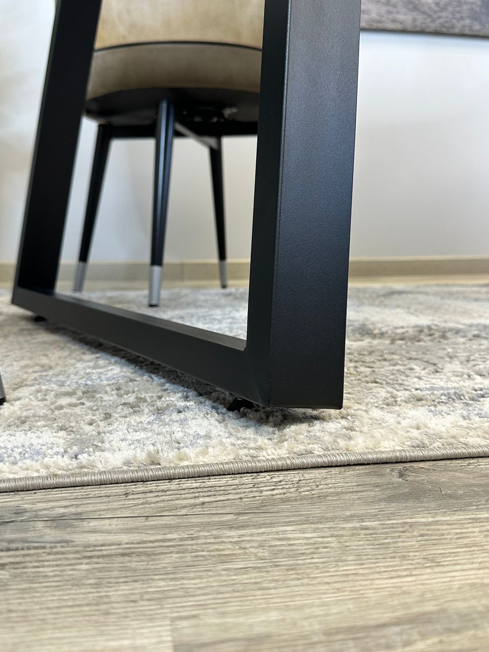 Стол KENNER AZ1400 черный/керамика белая