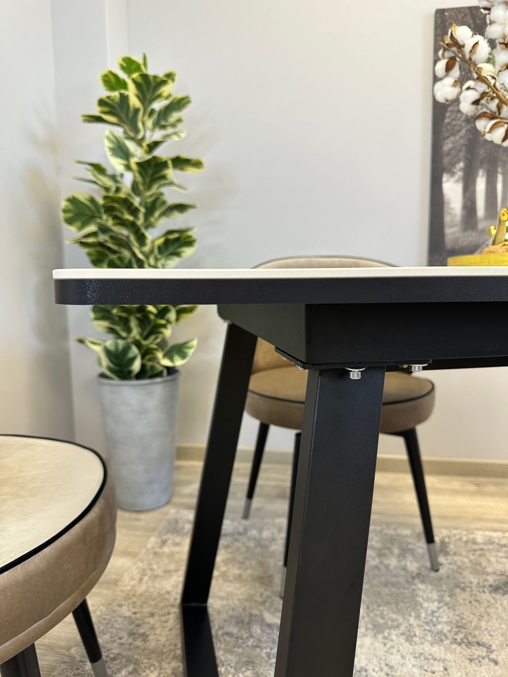 Стол KENNER AZ1400 черный/керамика белая