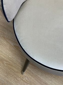 Стул Kenner 180KK белый/бежевый велюр