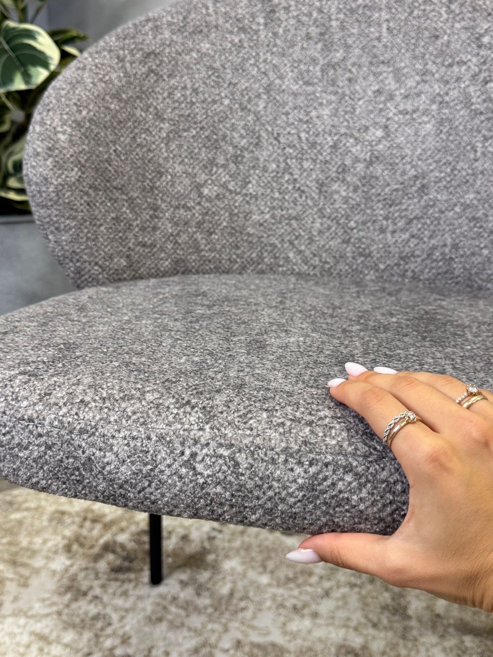 Стул KENNER 305SD черный/серый микробукле