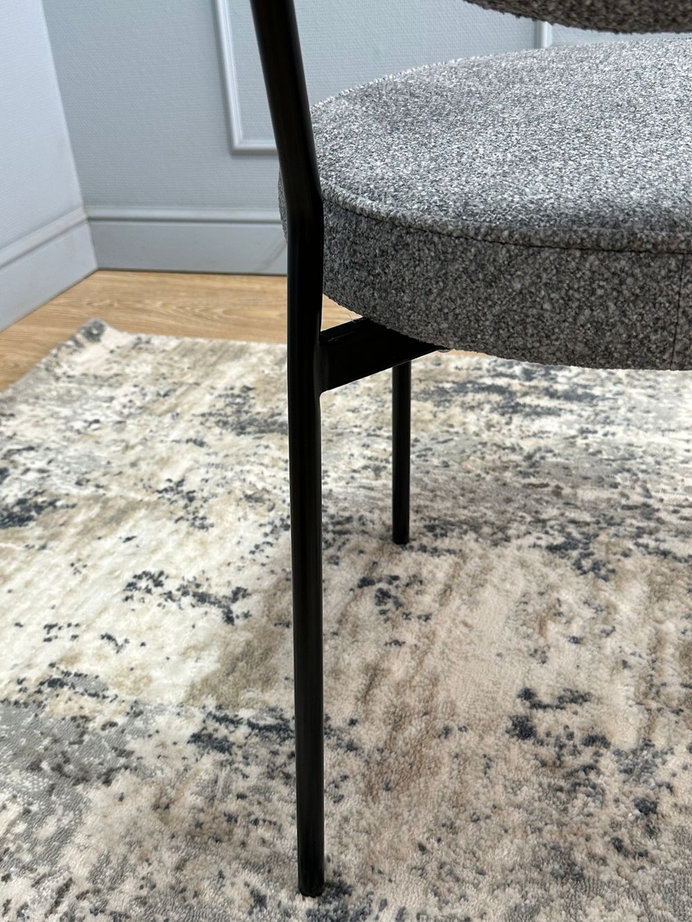 Стул KENNER 301SD черный/серый микробукле