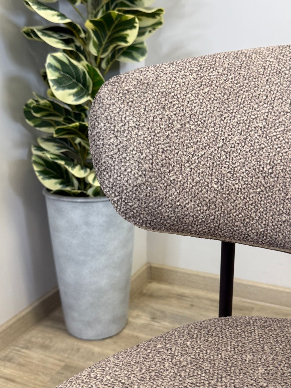 Стул KENNER 309SD черный/микробукле капучино