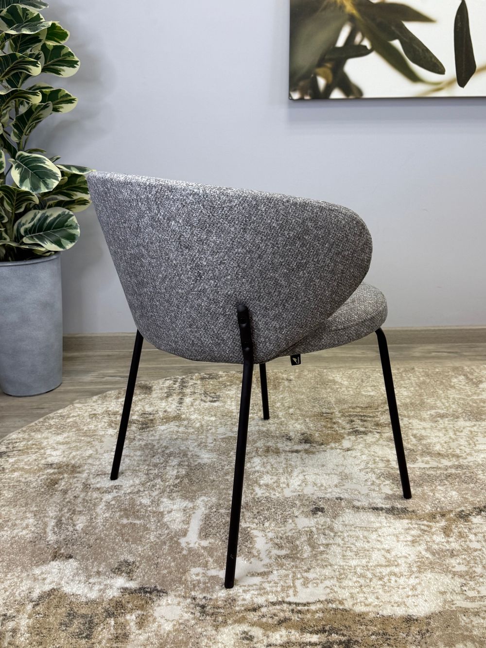 Стул KENNER 305SD черный/серый микробукле