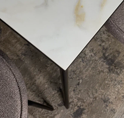 Стол KENNER KR1400 черный/керамика мрамор белый глянец