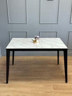 Стол KENNER KR1200 черный/керамика мрамор белый глянец