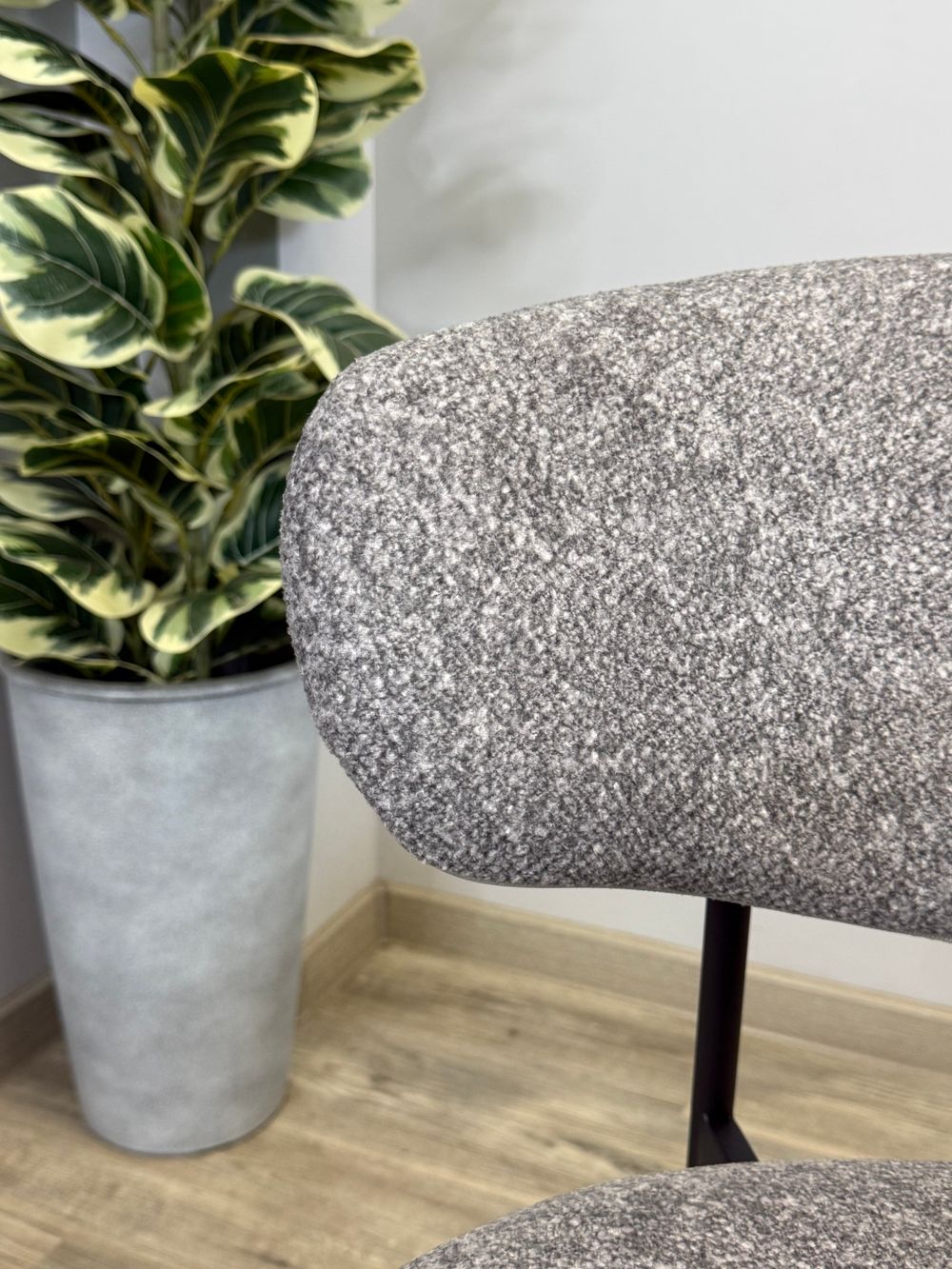 Стул KENNER 309SD черный/микробукле серый