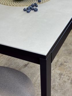 Стол KENNER LK900 черный/керамика CARMEN LIGHT GRAY