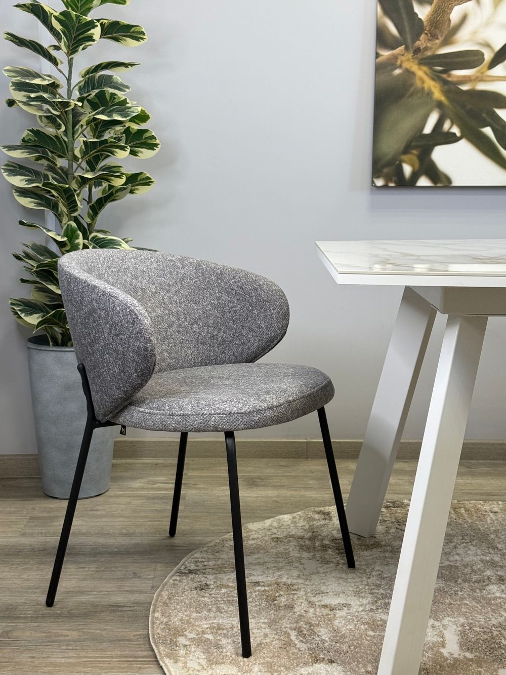 Стул KENNER 305SD черный/серый микробукле