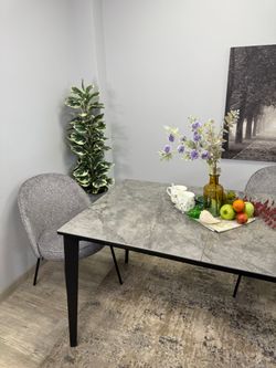 Стол KENNER KR1400 черный/керамика мрамор серый глянец