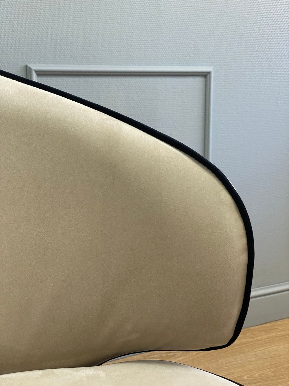 Стул Kenner 180KK белый/бежевый велюр