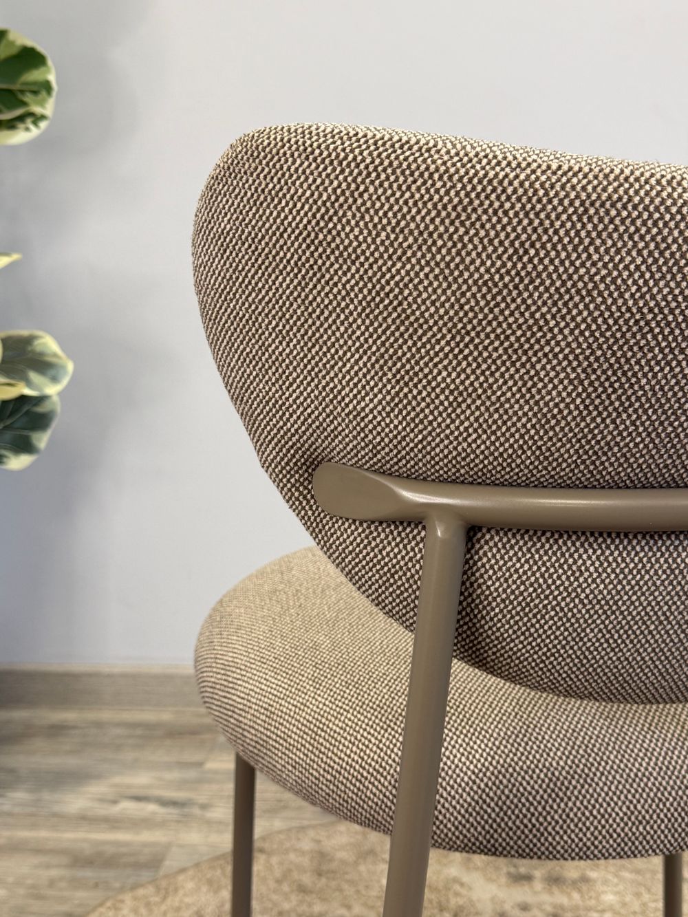 Стул KENNER 314SD черный/жемчуг Е10