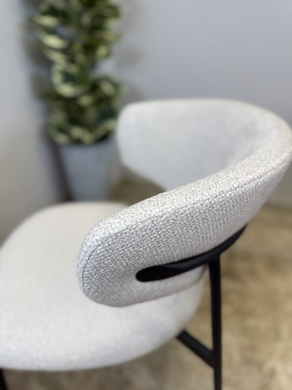 Стул KENNER 309SD черный/микробукле серебристый