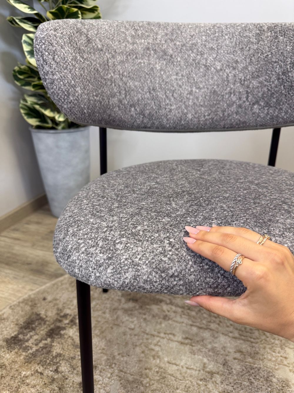 Стул KENNER 309SD черный/микробукле серый