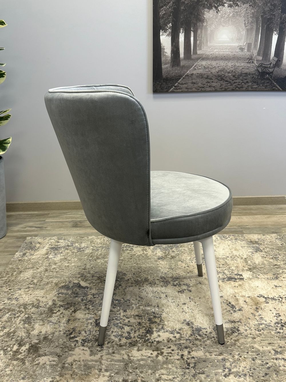 Стул Kenner 177KK белый/серый велюр